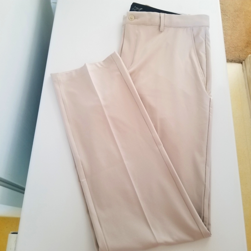 New NWT Greg Norman Pants Size 36 x 34 lt tan flat front